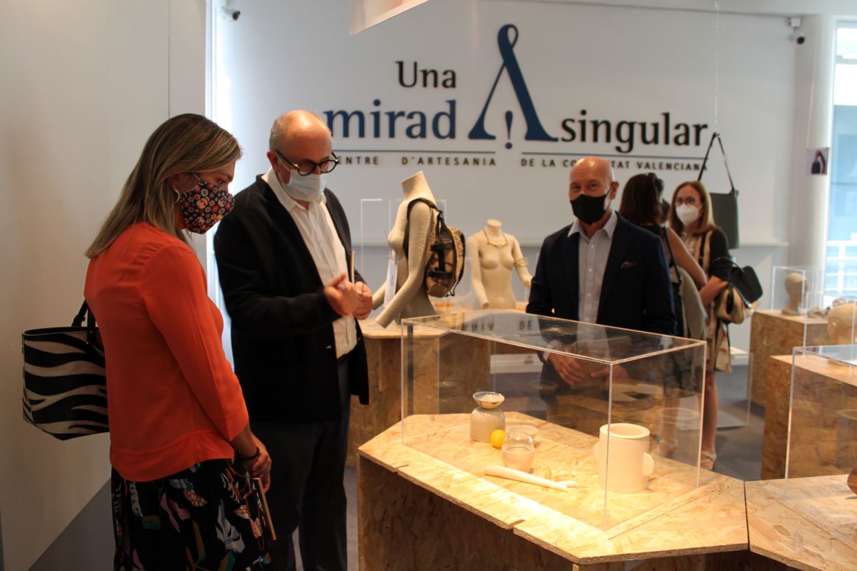 GVAartesania's tweet photo. Ja es pot visitar la nova exposició de disseny i artesania @RdsNou al @GVAartesania https://t.co/VLWwwVY0he @UPV @GVAeconomia @mmtoran @RosanaSeguiSanm https://t.co/vKwg6lU7a4