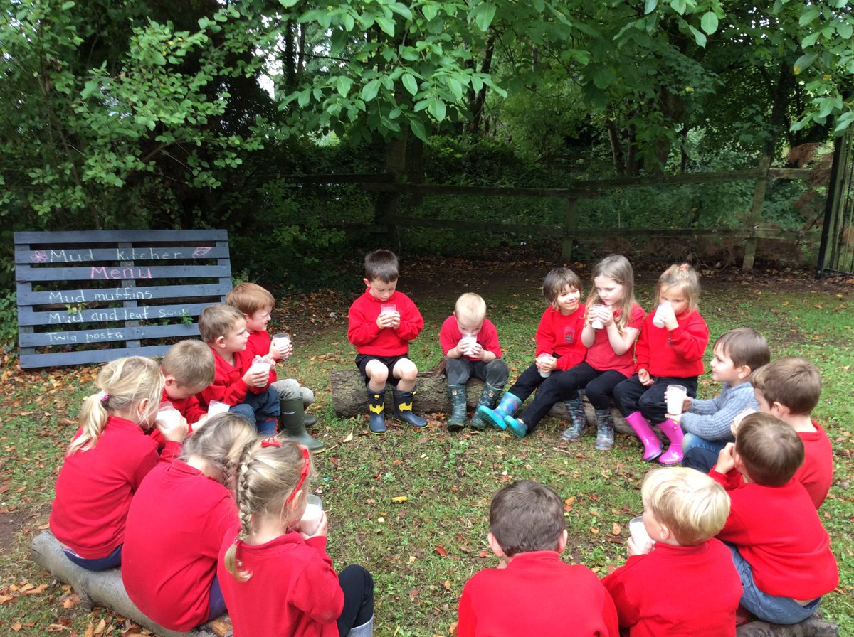 TrellechPrimary's tweet photo. Reception parents, I hope your children sleep well tonight. Forest School, pond dipping, scavenger hunt, daily mile and then a well deserved mindfulness drink. #outoorlearning #easfoundationphase https://t.co/oQdOYOw180