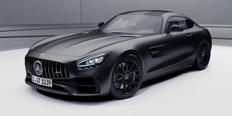 RoadandTrack's tweet photo. Mercedes gives the base AMG GT a lot more horsepower for 2021. https://t.co/aWE1f9naXp https://t.co/uf8CVNGpad