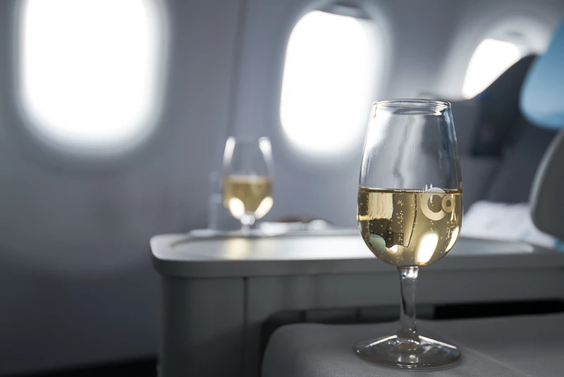 1Airlines's tweet photo. Découvrez sur notre site nos services chez 104AIRLINES 
 
https://t.co/VEkKDl11SM https://t.co/UT71F4O16q
