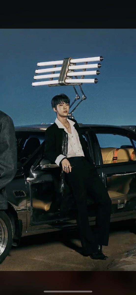 credits to ppyeongthis car that looks like from regular