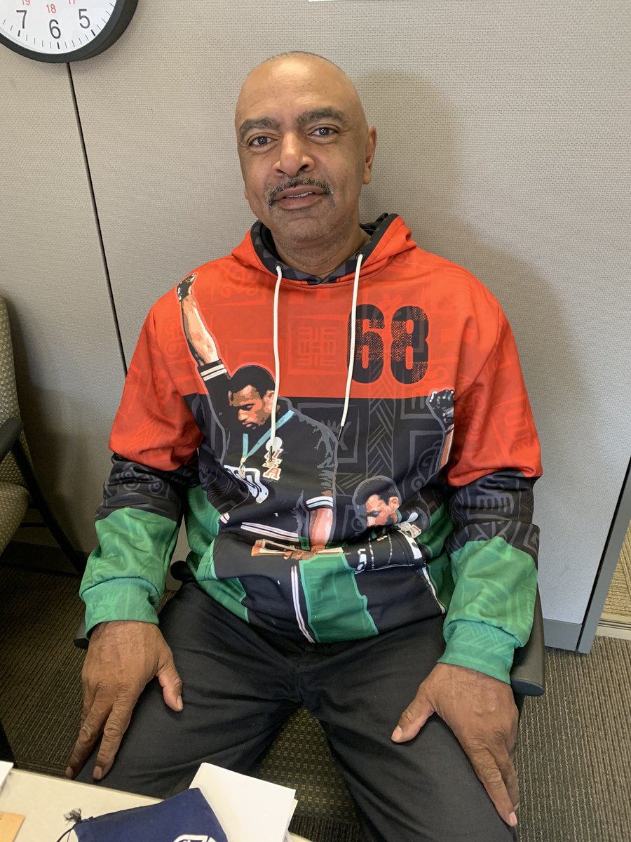 ClevelandFire's tweet photo. Congratulations to #CLEFIRE Firefighter Darrel West, who retired today. West last served on Engine 40 (E.189/St Clair) but spent 18 of his 25 years of service on Tower 1 downtown. West plans to head South to Tampa for his retirement. We wish him a long, healthy retirement. https://t.co/qN7ZbX4NKu