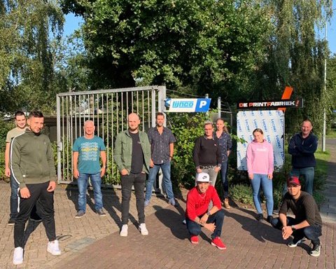 GOC_Veenendaal's tweet photo. Werken aan kwaliteitsverbeteringen, meer flexibiliteit én duurzame inzetbaarheid op de werkvloer? Lijnco in Groningen gaat de uitdaging aan. GOC is gestart met een toekomstgericht #scholingstraject voor #flexodrukkers en #rotatiedrukkers: 0318-539119. https://t.co/vaq5TXcYlh https://t.co/jr8LO2PEn3