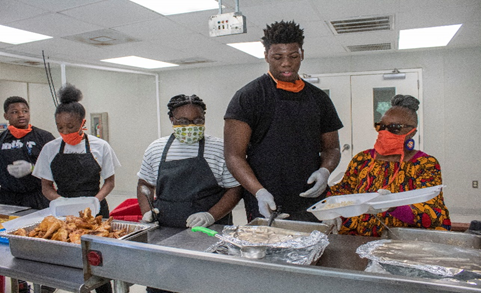 wholespire's tweet photo. Marshview Community Organic Farm and their partners delivered 2,450 hot meals over seven weeks to St. Helena Island residents at greater risk of hunger due to COVID-19. #OneSCFund #esmmsc #RapidResponseGrant https://t.co/tIsQUELRey https://t.co/1ItziQ1ujj