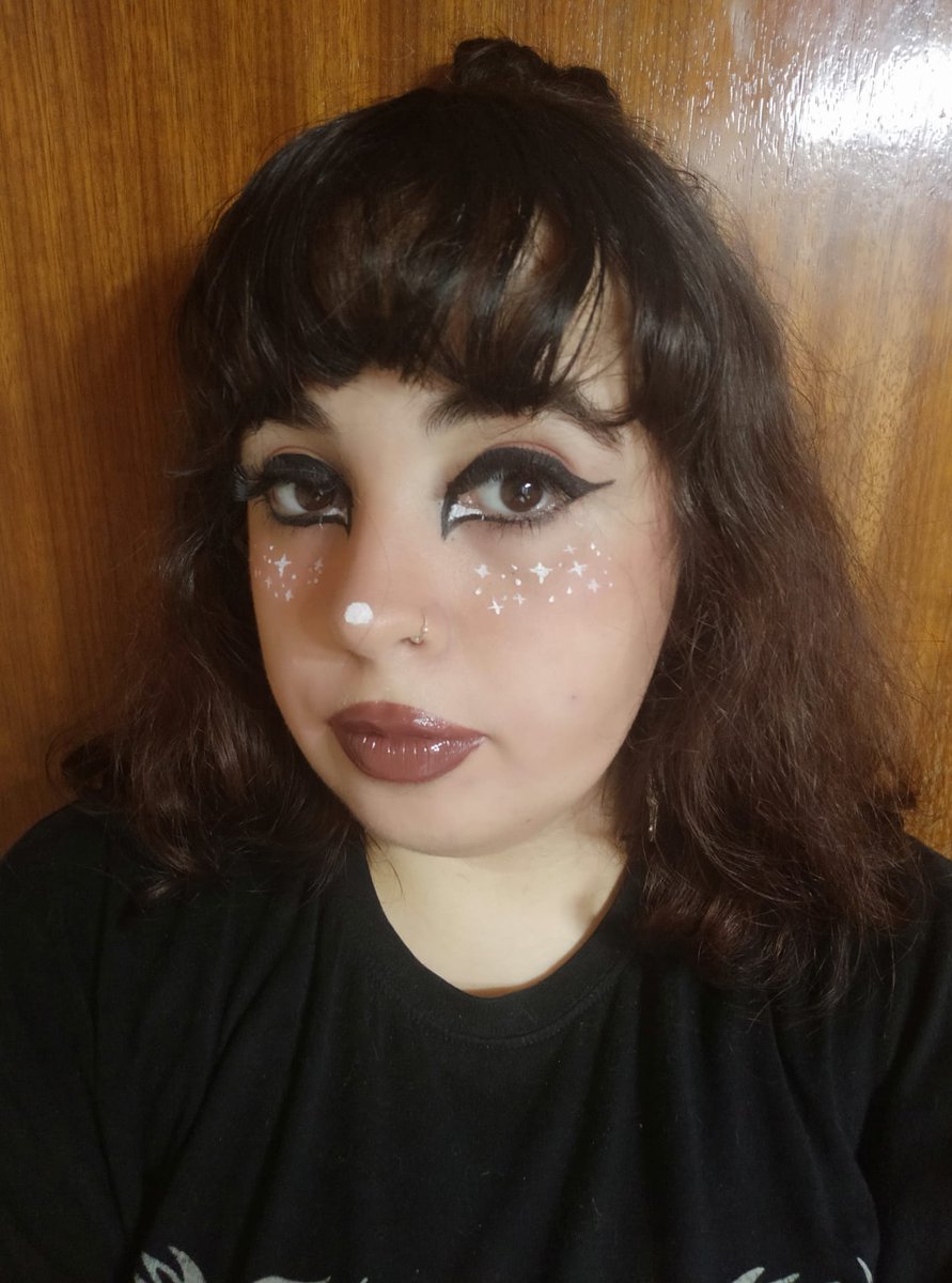 TheSkylarSon's tweet photo. Instagram saw it first
Instagram: https://t.co/cPYUOrOmB2
#dragqueen #dragqueens #drag #dragperformer #dragartist #queen #supportlocaldragqueens #glimmer #glimmervalentine #drag #life #draglife #dragworld #lgbtqRainbow #loveislove #lgbtpride #lgbtcommunity https://t.co/6kib8Nrku7
