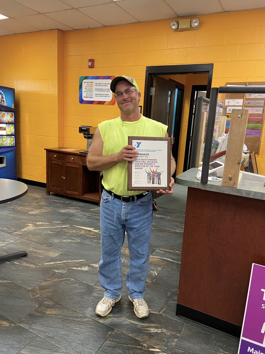 “Congratulations to JR Knaack, our YMCA's Maintenance Director, for winning the Illinois State Alliance of YMCA's Outstanding Facilities, Building and/or Property Director of the Year Award! JR has been with the Knox County YMCA for 31 years!”

#ILRally2020 #BeYRally #BeCauseY