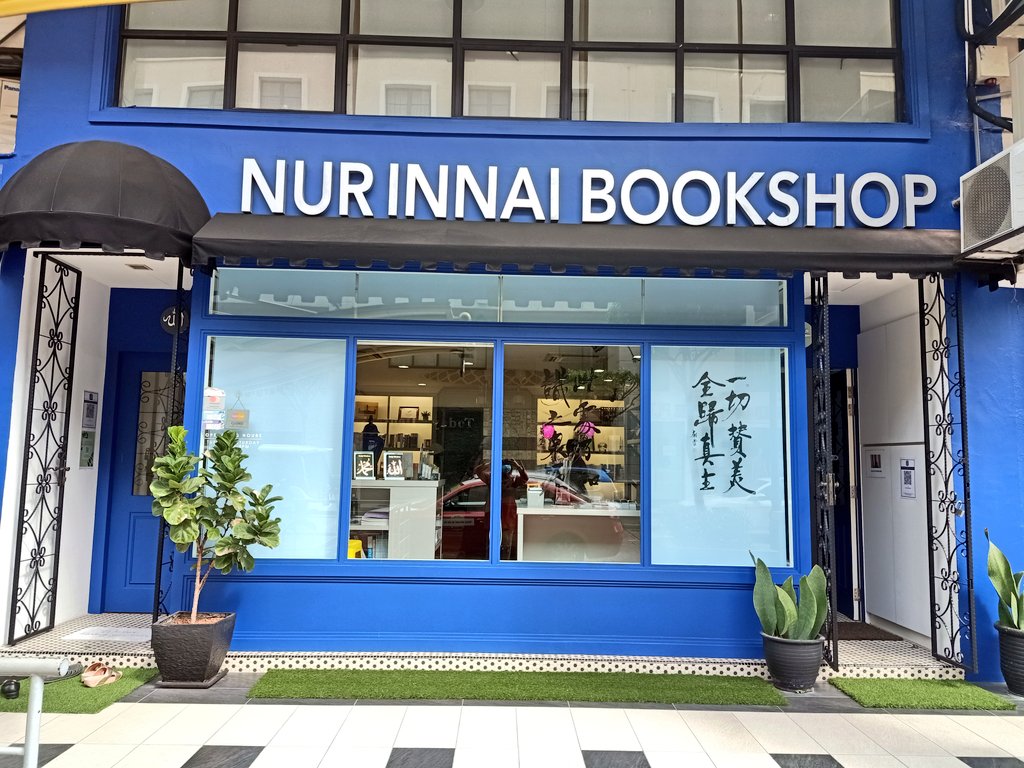 5) Nur Innai Bookshop (2010)C-0-5, Plaza Damas, Sri Hartamas Islamic booksRM25++ to RM400++Not so sure really, I just took a Grab https://m.facebook.com/nurinnaibookshop/ /  https://instagram.com/nurinnaibookshop?igshid=18ug8ajr8oybr