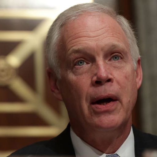ProjectLincoln's tweet photo. We need 5000 people to respond to this tweet with #RussianRon. 

Let’s remind America who @RonJohnsonWI really works for. https://t.co/zu1z3EkKAF