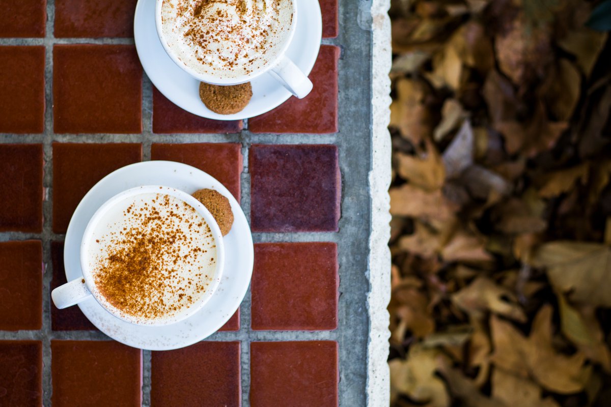 negcoffee's tweet photo. ginger biscuits and coffee, yes please https://t.co/bNRQsN9JcV