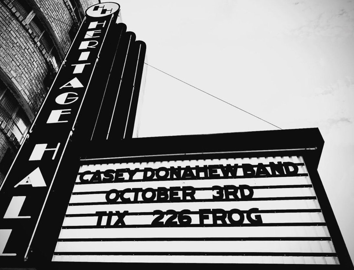 twofrogsgrill's tweet photo. @caseydband LIVE CONCERT onstage 10/3/20 in Ardmore, OK #livemusic #concert #countrymusic https://t.co/d4a7XXPkkE
