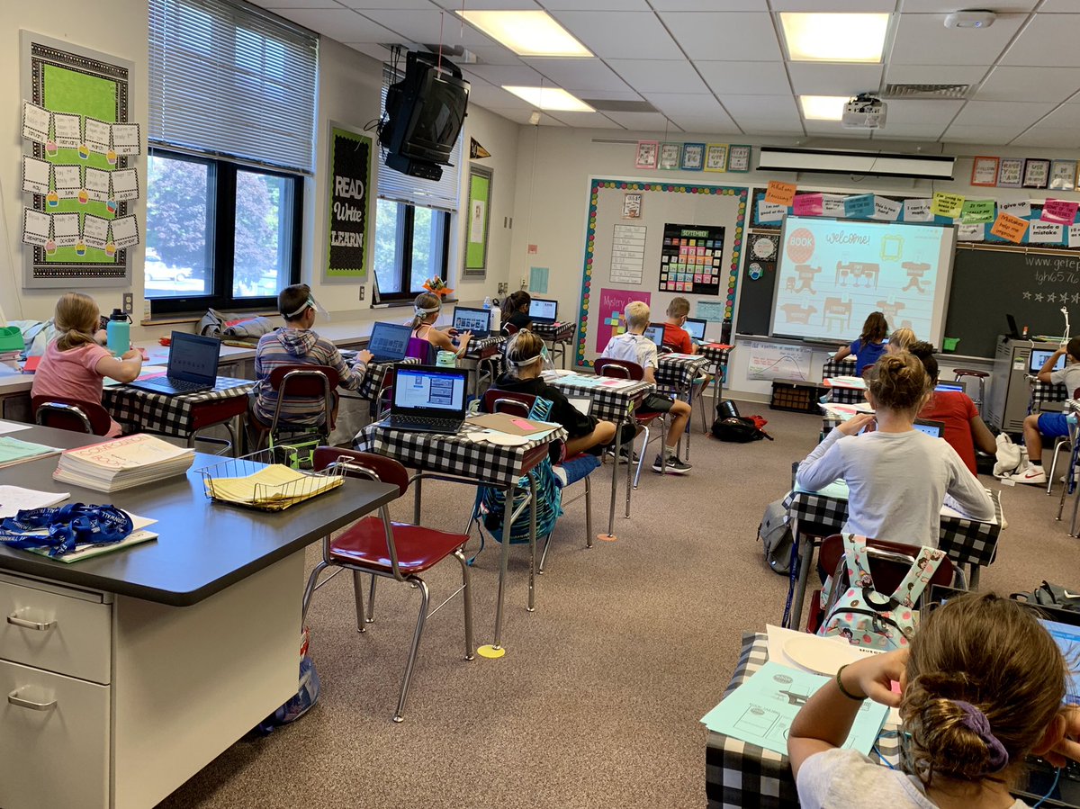 Kim Baker tweet media