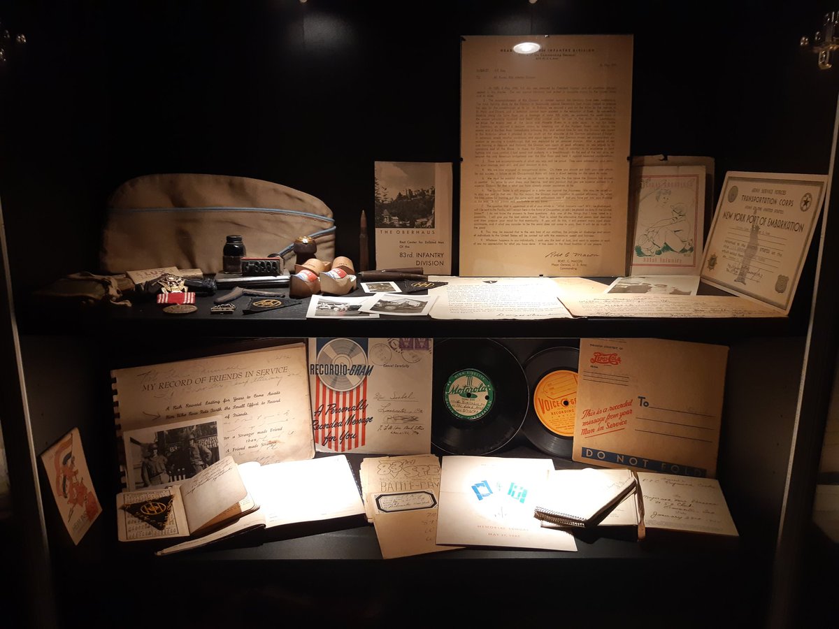 83rdThunderbolt's tweet photo. I worked all day to transform my Ikea bookcase into a display case for the most beautiful items of my collection. I'm very happy with the result.
#83rdInfantryDivision #83rdInfDiv #WWII #WW2 #USArmy #Collection https://t.co/j7kXm0EiZ4