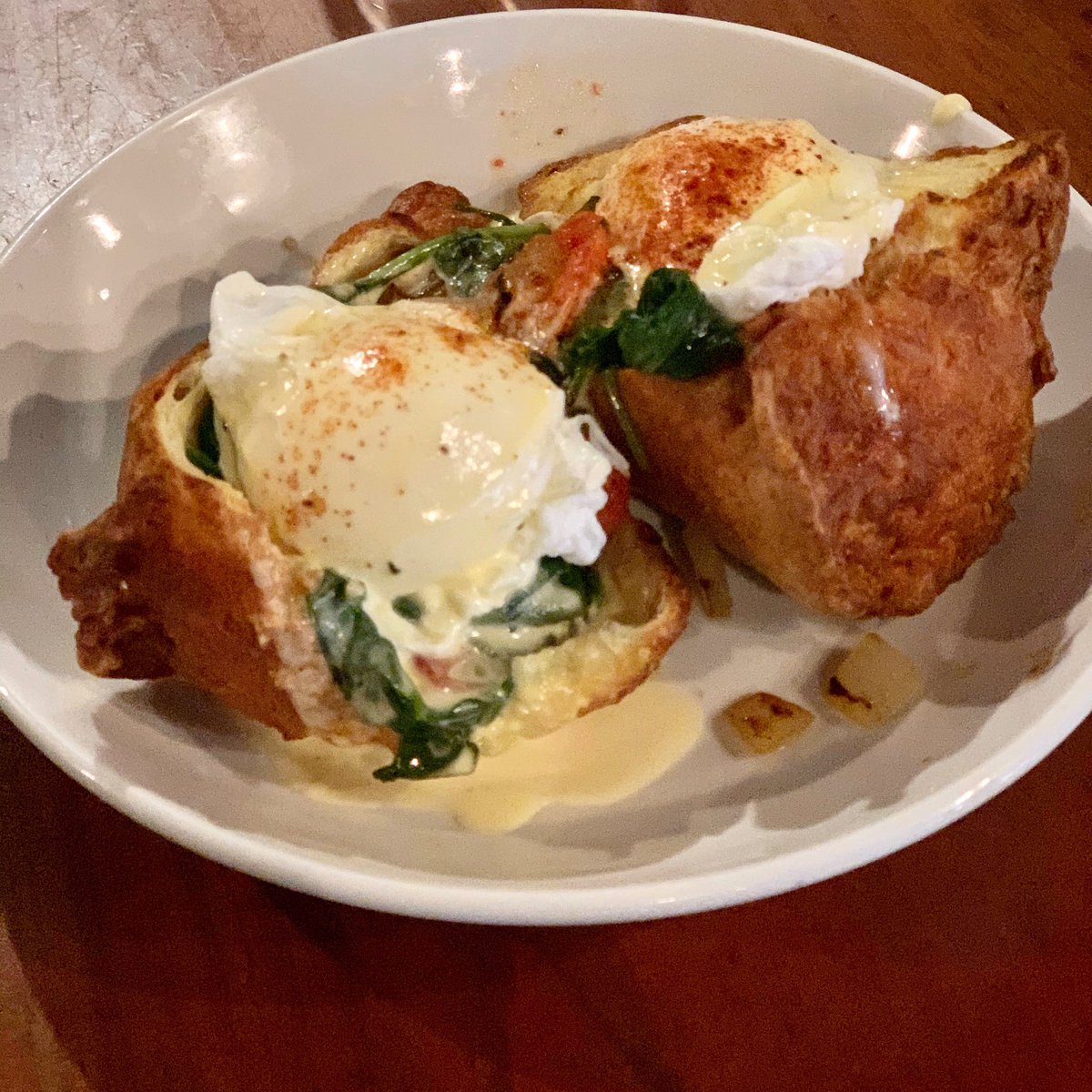 BoonesPortland's tweet photo. The week is halfway over and there’s a Sunday #brunch at the end of the tunnel 🍳 now is the perfect time to make that reservation 👌 give us a call 207-774-5725 or book online:

https://t.co/EalFfy9vH4 https://t.co/yaGDV4dvRB