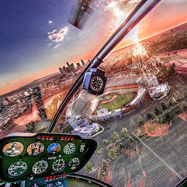 JUSTHELICOPTERS's tweet photo. Take me out to the ball game! โพ๏ธ ๐
Sweet pic @robin.at.tam'
#Helicopter #Pilot #RotorCraftPro #Rotorcraft #PilotPerks #hems #RotorHeadNation #RotorNation #InstaAviation #Helicoptero #InstagramAviation #Rotornation https://t.co/90VWWJyAzv