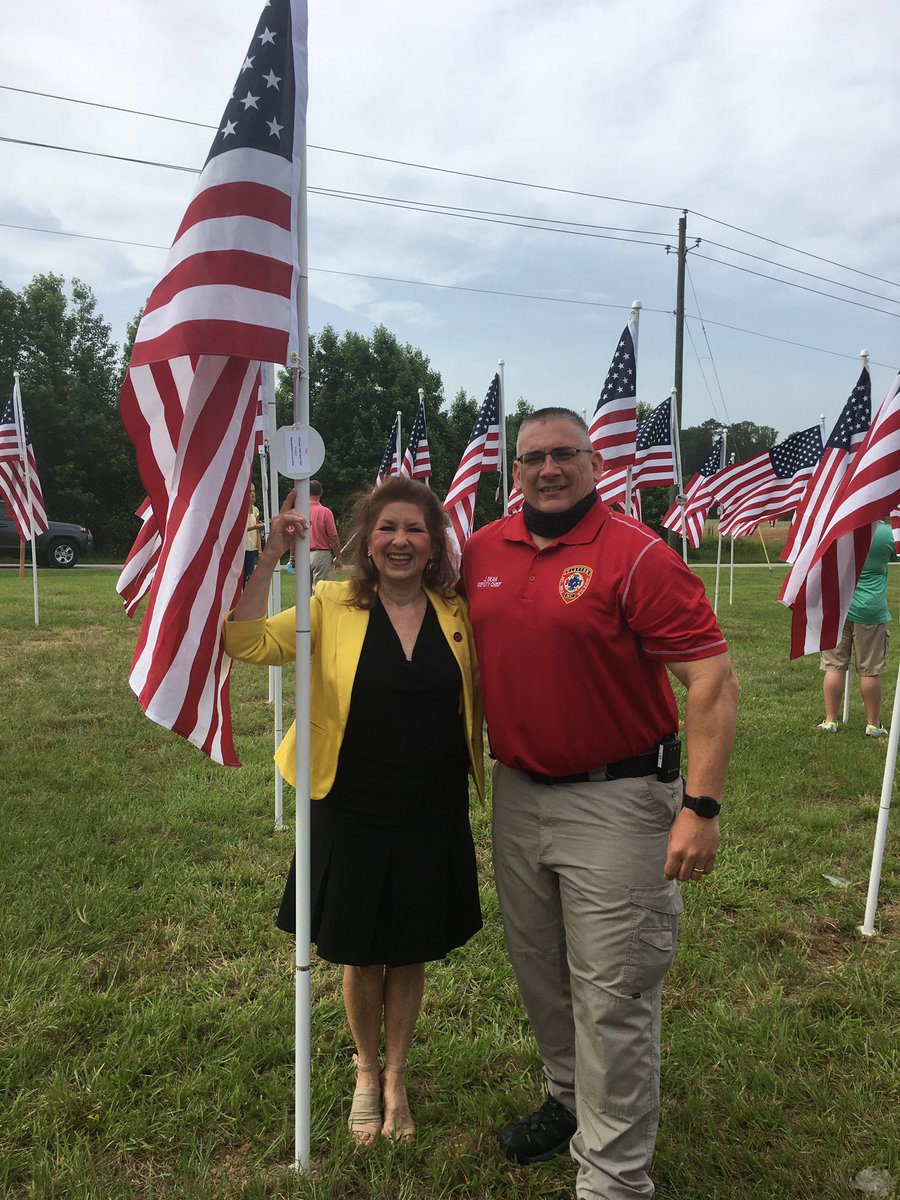 donna4nchouse's tweet photo. Today we have lost a hero in Clayton— Jason Dean, Deputy Chief and twenty-year firefighter. I honored him in July at the “Flags for Hero’s” event. Thank you, Jason, we love and respect you!
Prayers for his family and CFD. https://t.co/0hTQrylXcQ