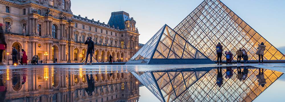 Want to get away for a much-needed weekend break? Take a look at our latest selection of Paris offers, and come join us for a luxury five-star escape: hotelbalzac.com/special-offers…