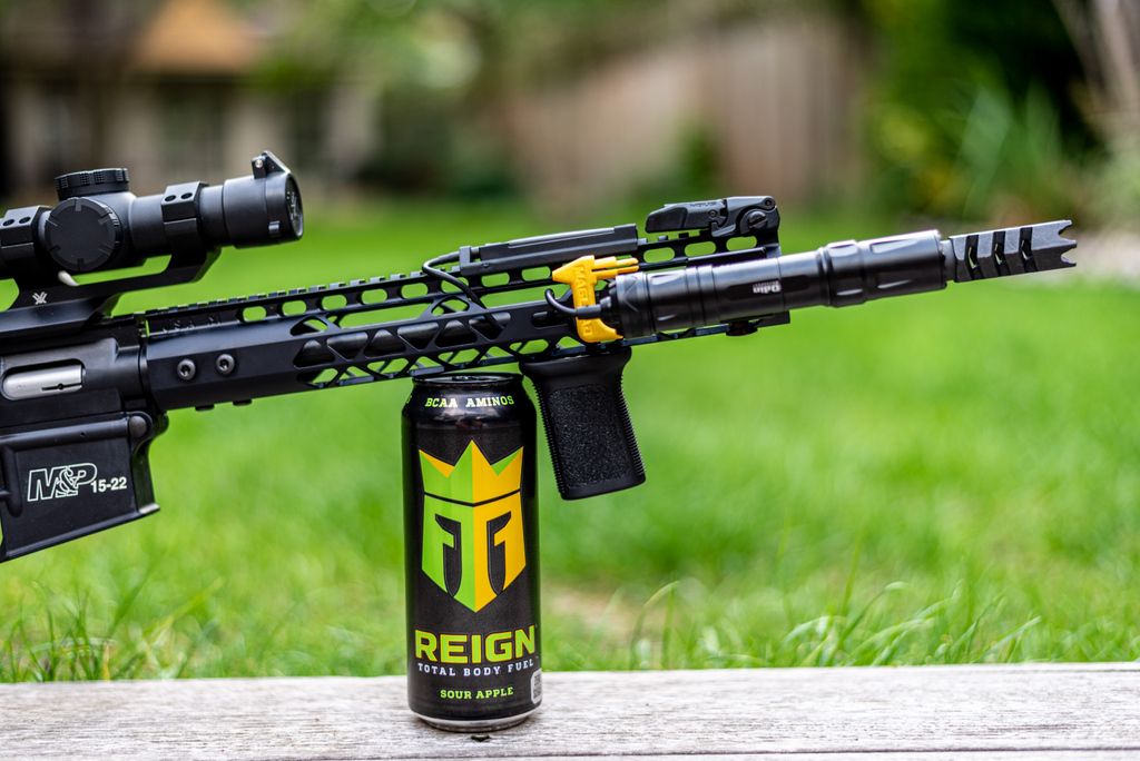 BritFire556's tweet image. The @magload_official breech flag that can clip on to picatinny is a pretty good idea.⁣

Disclaimer: I'm not affiliated with Reign in any way. Just love it and it made a good rifle stand!⁣
⁣
#magload #breechglag #reign #bcm #foregrip #guntechusa #sigoptics