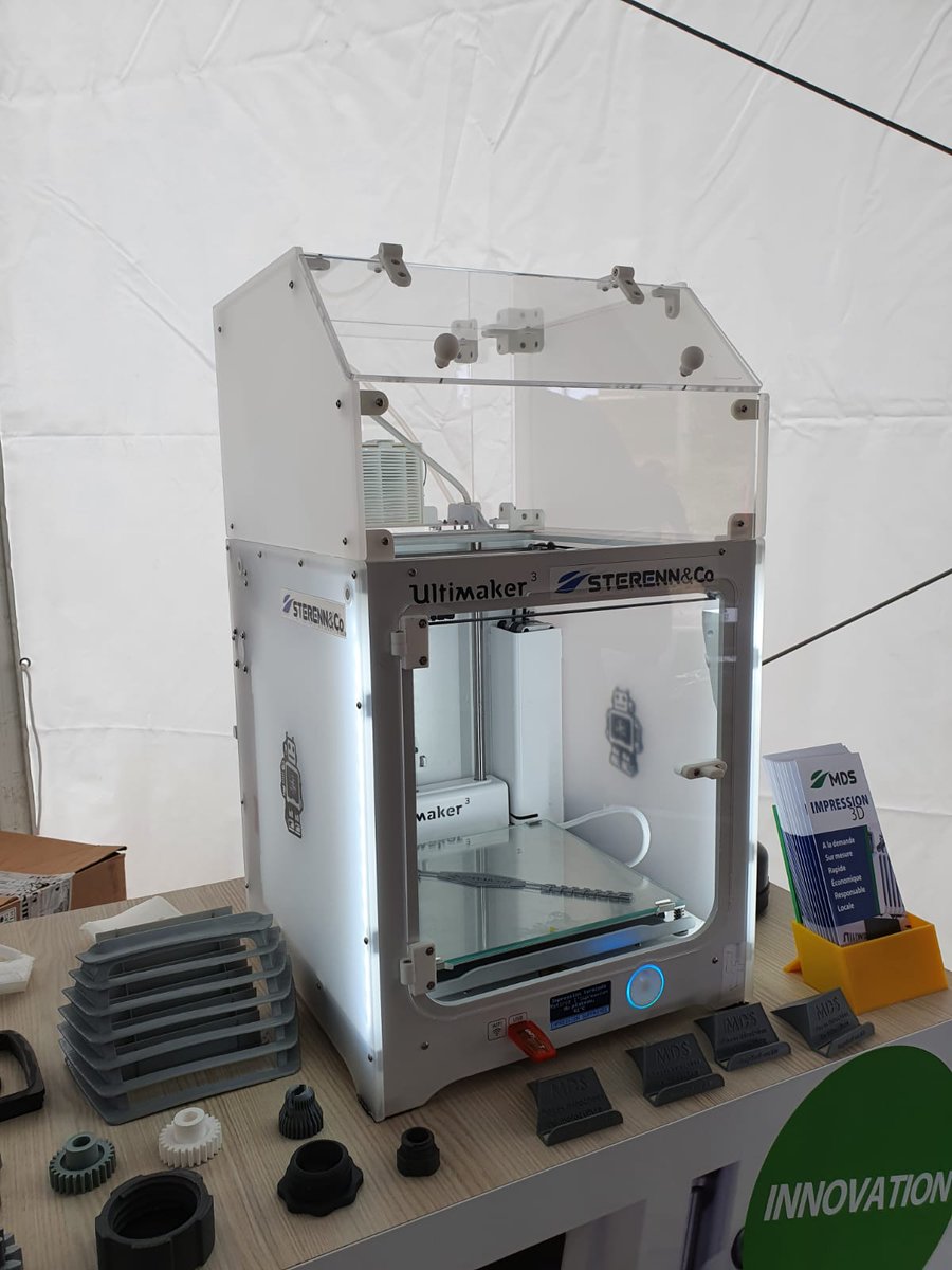 MDS vous présente des innovations de pointe.
Comme l' imprimante 3D qui fabrique sur mesure des pièces afin de les personnaliser ou de les dupliquer. Elle permet de répondre à chaque demande de façon personnalisée. 
Allez rendre visite à l'équipe MDS sur le stand 188 !