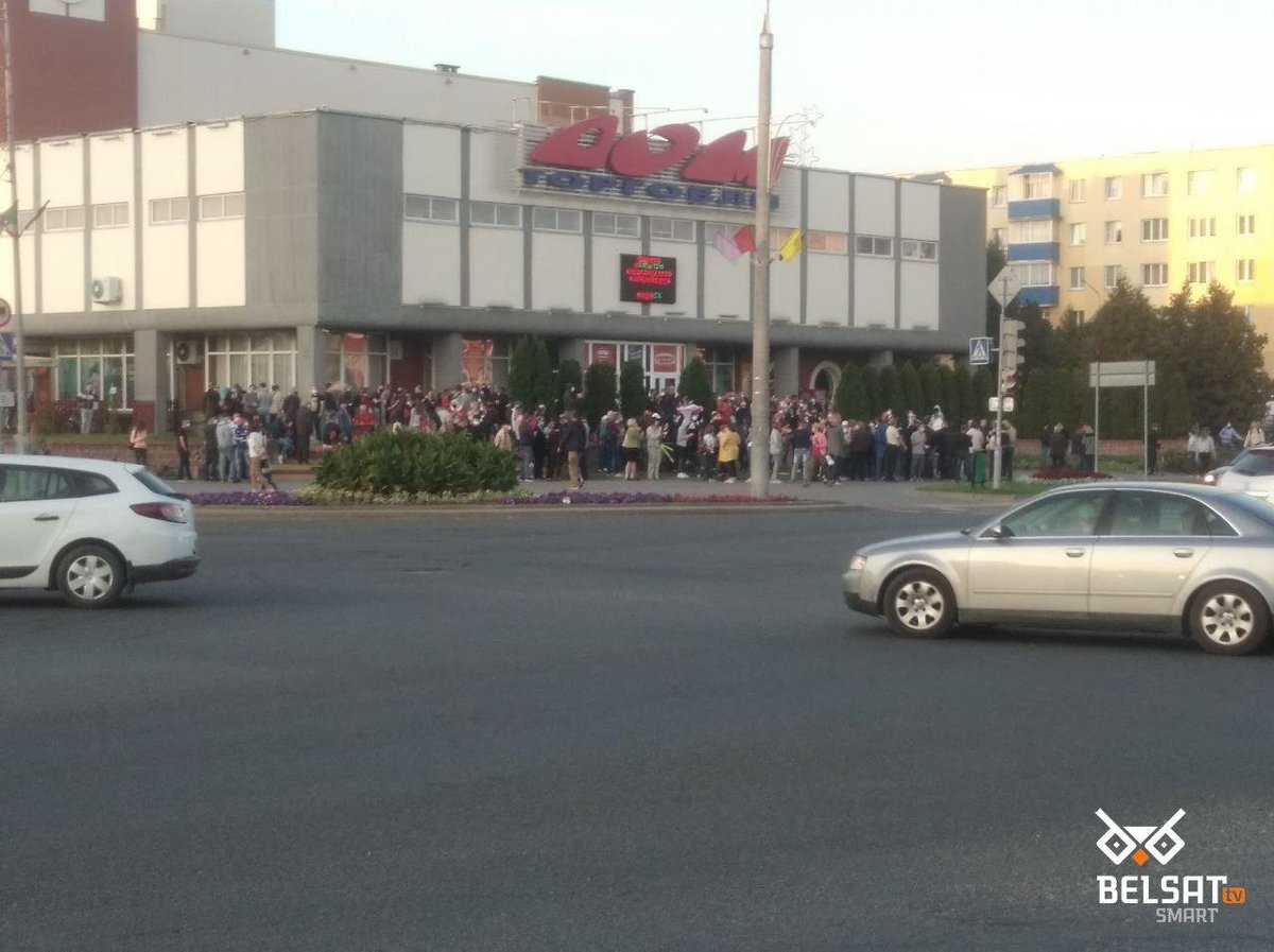 In the town of  #Lida people gather too #Belarus