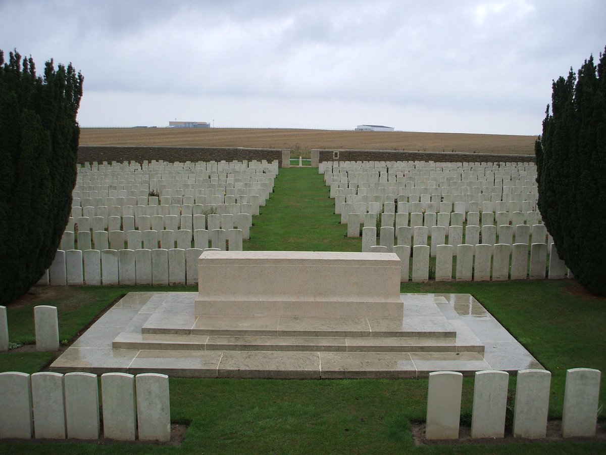 Rifleman Herbert Jellyman, 1/9th London Regt. Died 24 September 1918. Buried Grove Town Cemetery, Somme. Old boy of QMGS. @CWGC