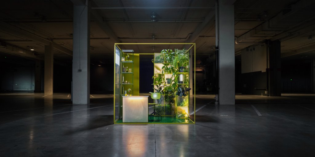 Microsoft's tweet image. From Project Paidia to Project Premonition, show your love for #MicrosoftAI and innovation on your next #MicrosoftTeams call. 

Download new backgrounds here: msft.it/6008TQxi2