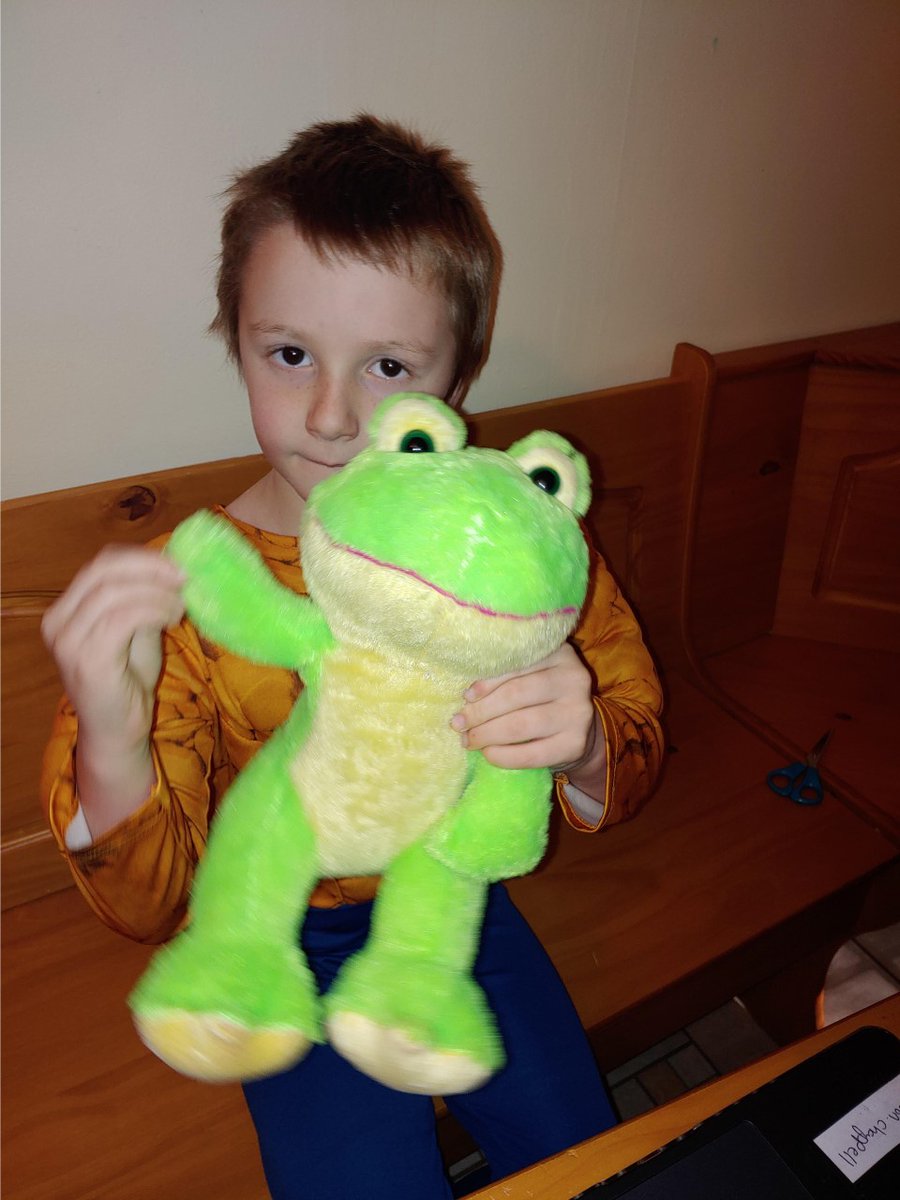 PrinceEdwardSch's tweet image. We love animals! Bring your pet or stuffed animal to zoom with you - day is a hit! #eaglepride #virtualspiritweek