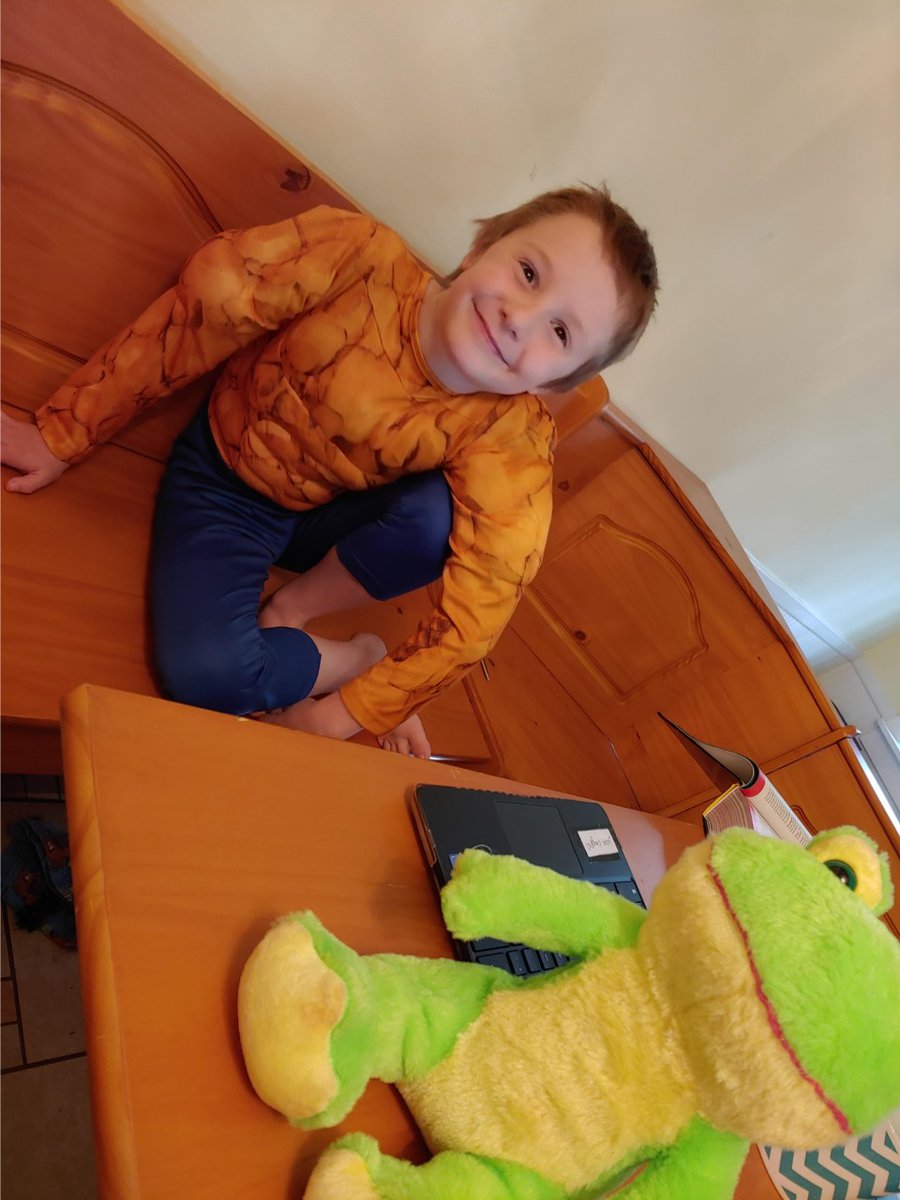 PrinceEdwardSch's tweet image. We love animals! Bring your pet or stuffed animal to zoom with you - day is a hit! #eaglepride #virtualspiritweek