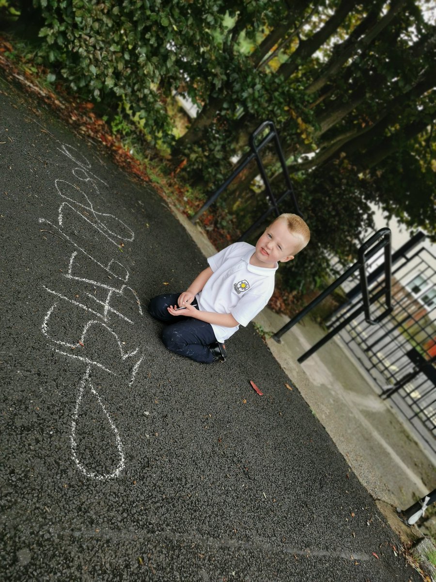 St_monicas_prim's tweet photo. We love getting outside with our chalk! #stmonicaspollokp1b @glasgowcounts https://t.co/cZQcPBkCbi