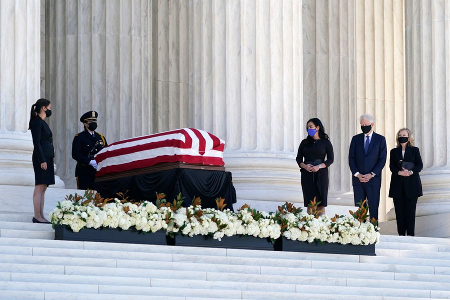 EinPSU8XsAMwGJ5?format=jpg&name=900x900