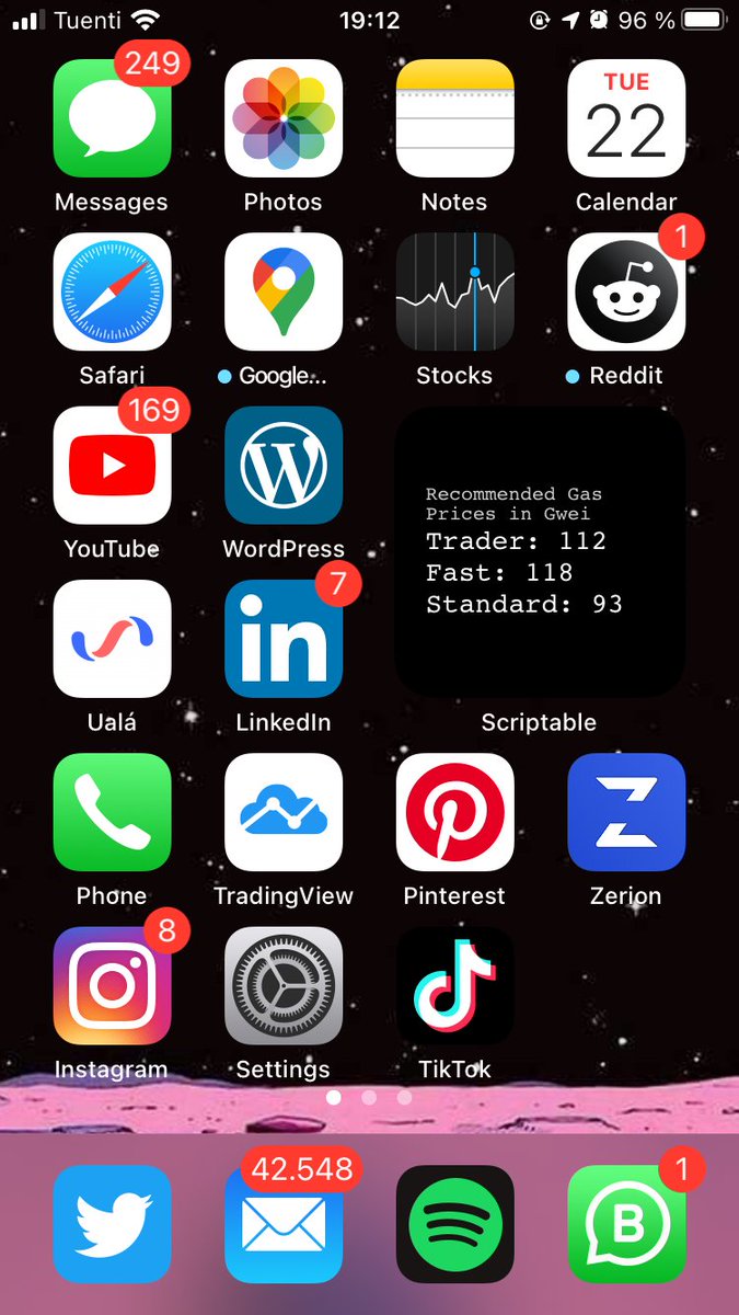 m_cossetti's tweet photo. I build a widget for @scriptableapp, you can get and check the gas price on you home screen, the code is here: https://t.co/eE1UafDBeW cc @nanexcool https://t.co/KnGuhYaiql