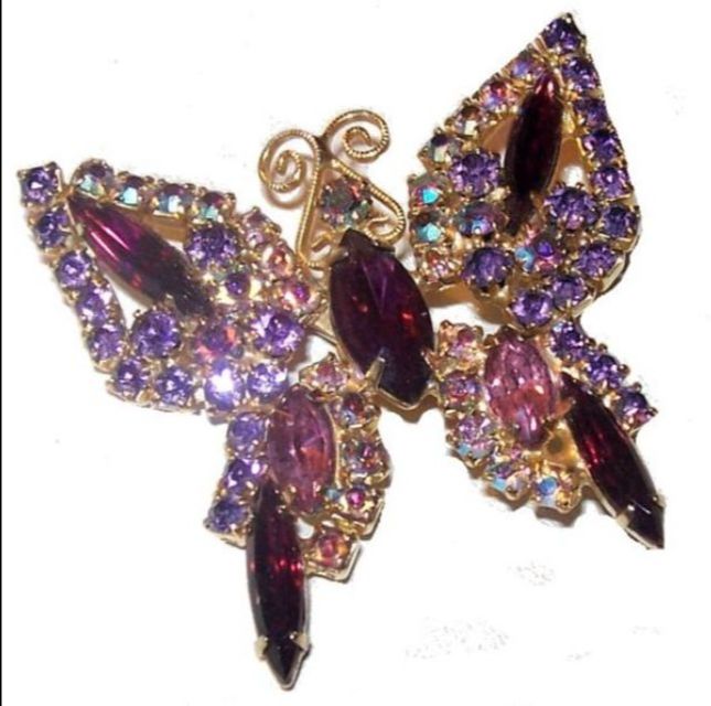 21VintageStreet's tweet photo. https://t.co/ymVDIXDlKv https://t.co/354hqEVVX8 #RhinetoneJewelry #VintageJewelry #Delizza&Elster #JulianaJewelry https://t.co/dIh0Yo2J52