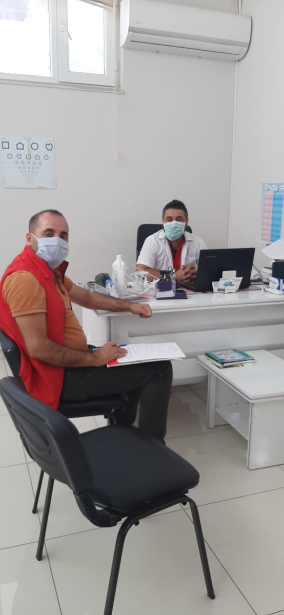 MerkezShm's tweet photo. Asdep saha çalışmaları kapsamında
Aile Hekimleri ziyaret edilerek pandemi süreci ve mahallenin risk olusturan etkenleri hakkında görüşmeler yapıldı 
@AileveToplumHGM @FHMCELIK @AhmetHulusiKAR3 @mehmetksa18 @fethiya58867961 https://t.co/BBxuqpDVL9
