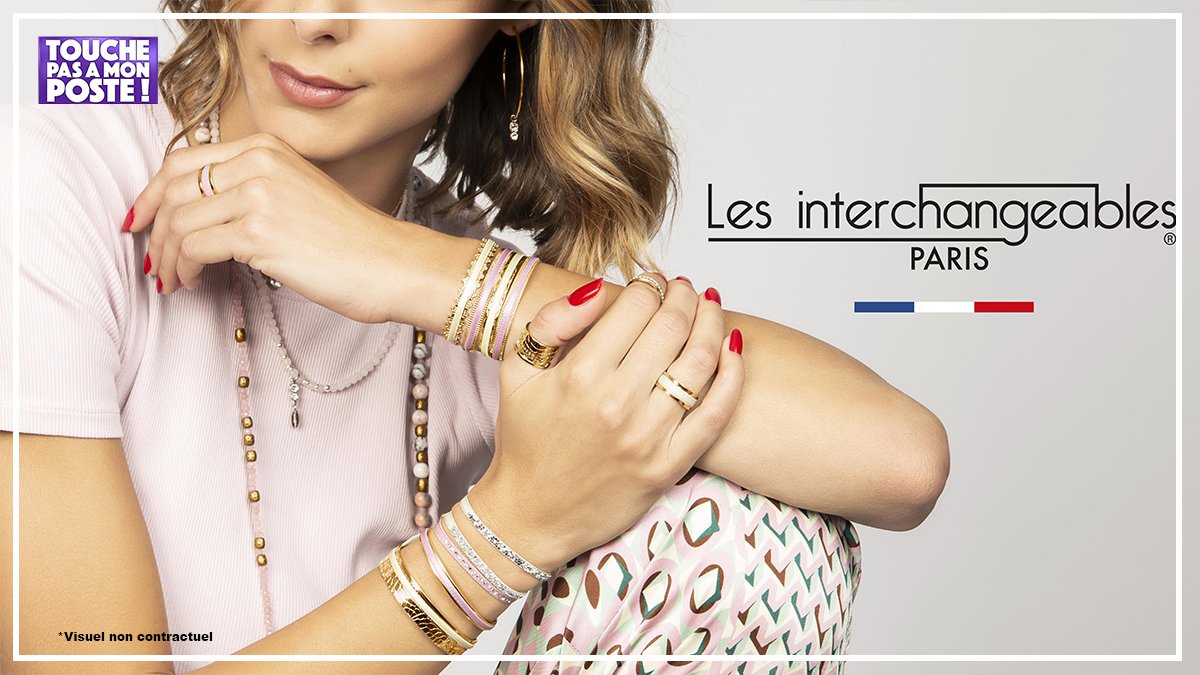 TBT9_W9's tweet photo. #TPMP
Tout le public gagne un magnifique coffrets bijoux #LesInterchangeables 💎 Merci à @EnzinoByInt pour ces magnifiques bijoux ornés de cristaux de Swarovski® ❤️ Des bijoux fabriqués et assemblés à la main dans un atelier parisien 😍 Plus d'infos ➡️https://t.co/ekFcKnuJy3 https://t.co/GtOhE2wKcx