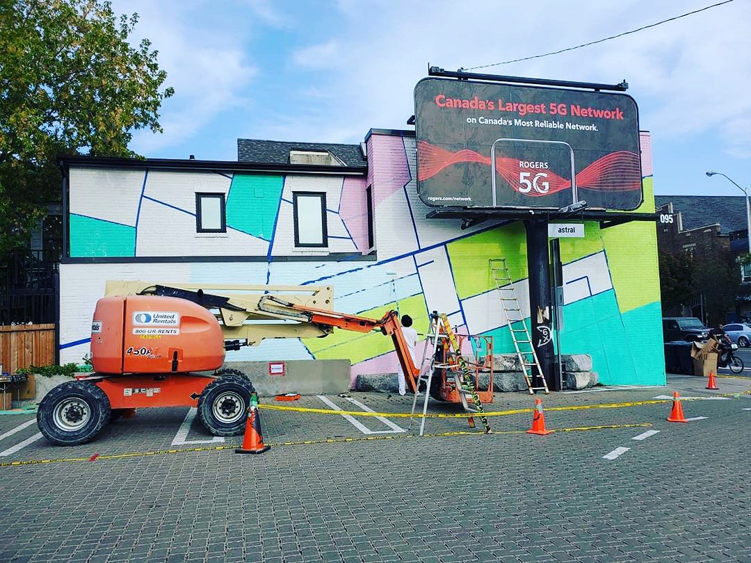 BroadviewDanBIA's tweet photo. What’s happening here? Keep your eyes on this new project currently in production with the help of lovely artist @monicaonthemoon and our friends @eastendartsto @StART_Toronto !!

Posted @withregram • #destinationdanforth
@OBIAA_ @cityoftoronto @PaulaFletcherTO https://t.co/v1yqO5qb3f