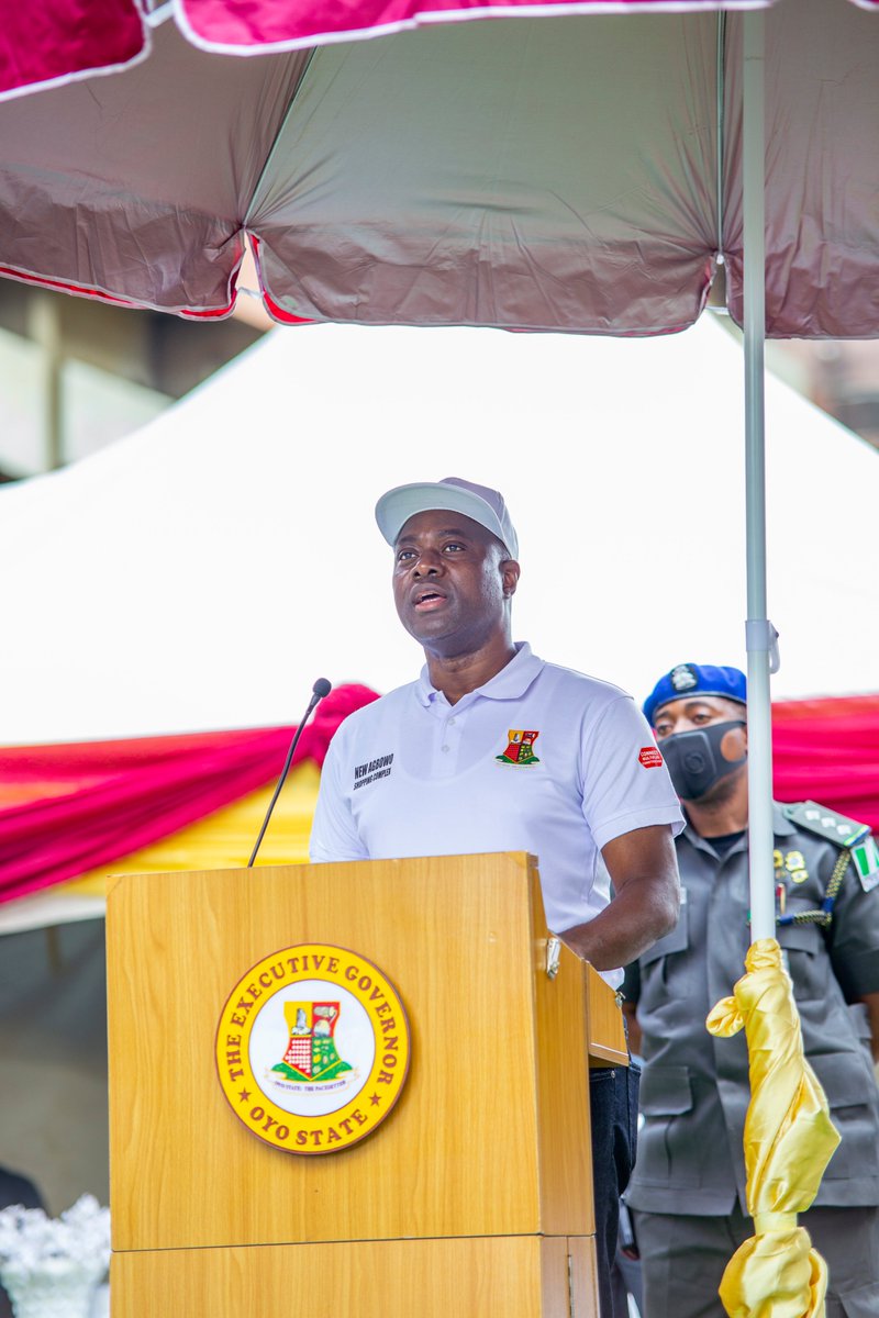 Our administration understands that the only role that the government should have in business is to create a conducive environment and the needed support for private enterprises to thrive. And this is what we will continue to do. Full remarks  https://www.seyimakinde.com/speeches/remarks-at-the-flag-off-of-the-renovation-and-remodelling-of-the-new-agbowo-shopping-complex