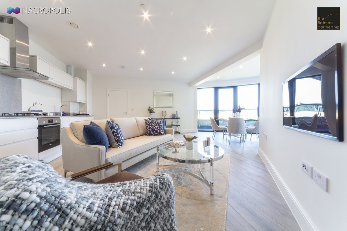 Flatmans's tweet photo. #flatmans #hurricanecourtlangley #luxuryliving #langleylife #buyingyourhome #prestigeproperty #newhome #investinginproperty #interiordesign #nacropolis #nacropolisgroup #hurricanecourt #langley #berkshirelife #langleyproperty #buyinganapartment #langleyestateagent https://t.co/wjhK8jJe3S