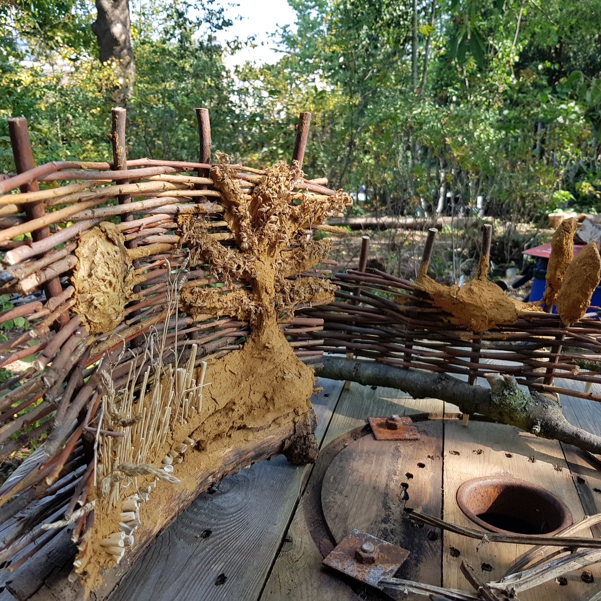 Get creative with #wattle and #daub