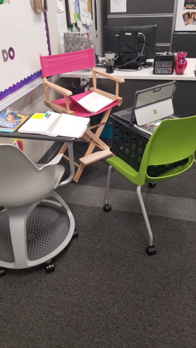 MrsKomp's tweet image. My &quot;meeting area&quot; while doing workshop remotely! ❤

Writing collectively and sharing our work has been such an awesome experience today. I&apos;m so proud of my students for being vulnerable and open to this process in our virtual world. #UnitsofStudy @TCRWP