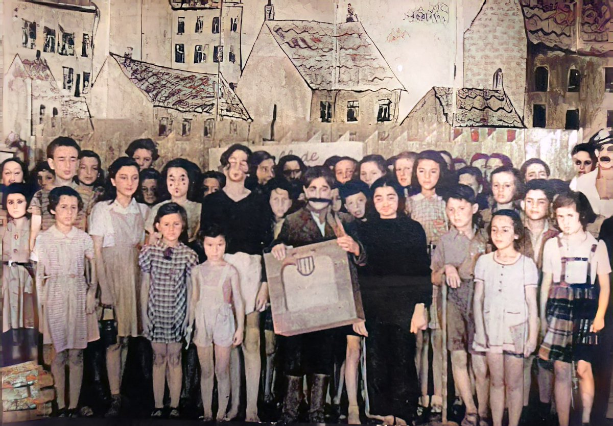 holocaust_music's tweet photo. The premiere of the Terezín version Brundibar took place on 23 September 1943 in the hall of the Magdeburg barracks. https://t.co/V72jtplKCD https://t.co/mXDN5Bd6zi