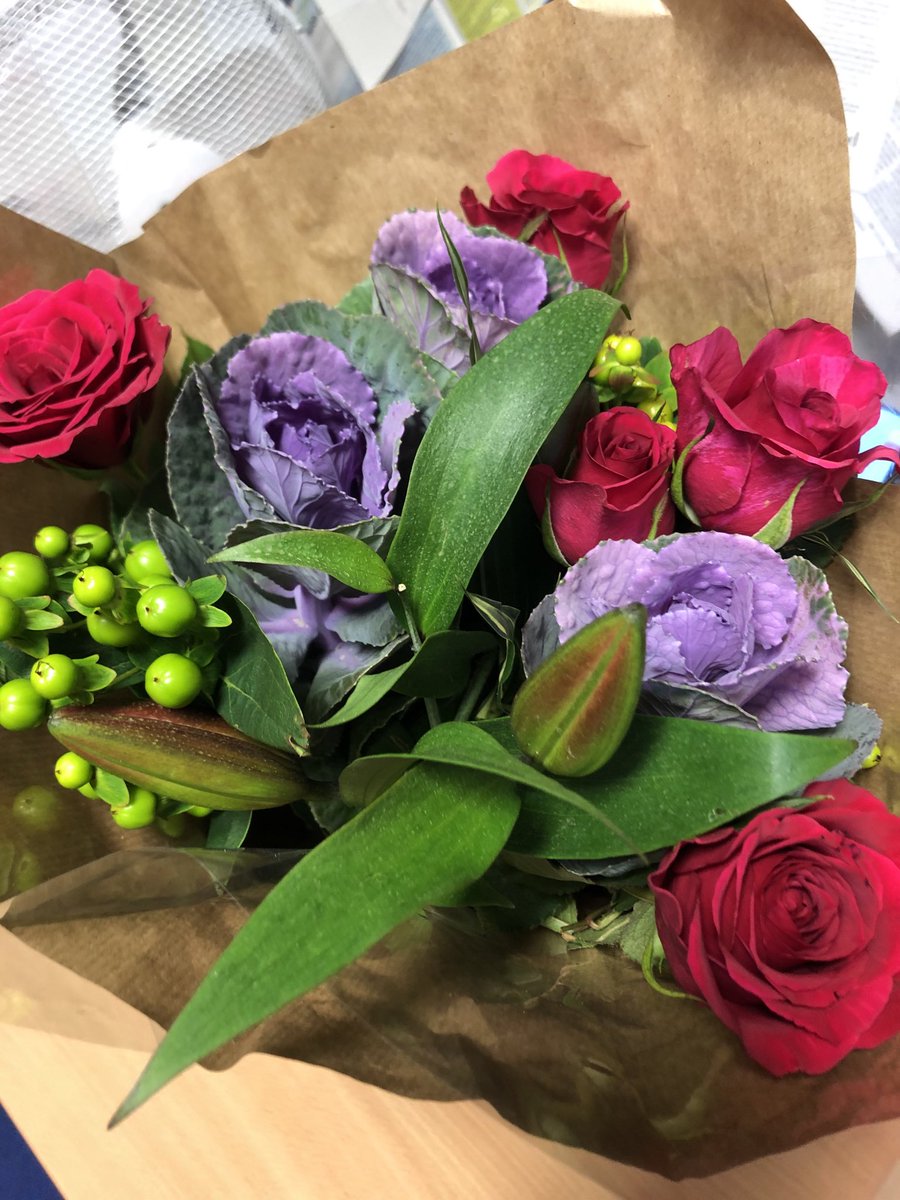 annette_ellison's tweet photo. A lovely surprise from a staff member to say thank you #proud #spoilt ⁦@newark_team⁩ ⁦@NottsHealthcare⁩ https://t.co/P30ny2EYU6