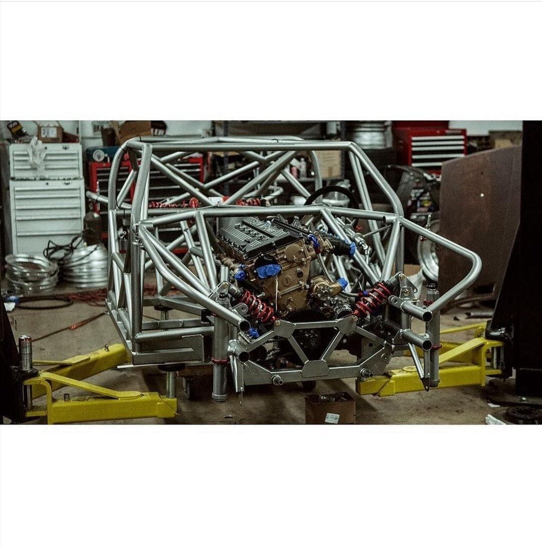 Mike Burroughs knew he had one of two choices. Call it quits and move on to the next build or start from scratch but this time push his mechanical inclination to the limit.Safe to say he chose the latter. The inside frame was cut out and replaced with a full tubular chassis