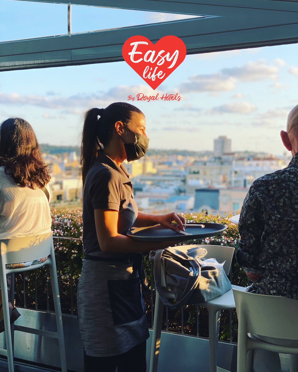 ¿Planificando el puente? Nosotros te esperamos en nuestra terraza de 18 a 00h. #easylifebyroyalhotels #barcelona #terraza #iger