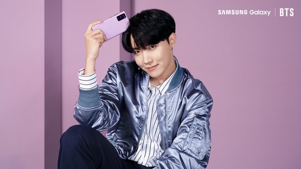 bot_sope's tweet photo. SOPE WILL NEVER DIE  RT @MayresshaC: SOPE using the same color Samsung 💜 https://t.co/5SpN25TP3A