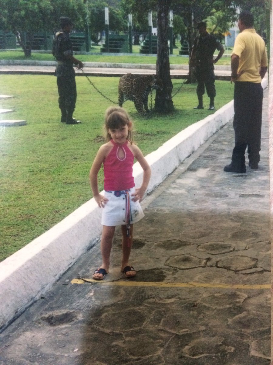 thayborgs_'s tweet photo. Fotos que provam que eu tive uma infância bem normal https://t.co/8m3D1leH70