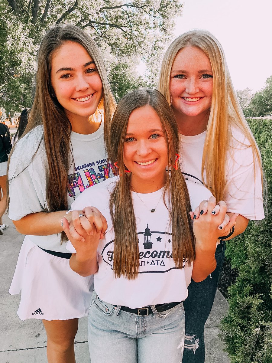 OKState_ADPi's tweet photo. This Wednesday we’re living for all of our Panhellenic sisters!! ☺️💞⚡️ #panlove #wlfeo https://t.co/BS05xTTT5t