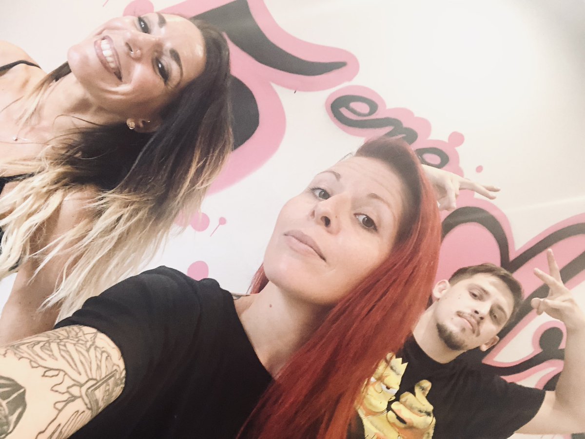 Andyxis tweet media