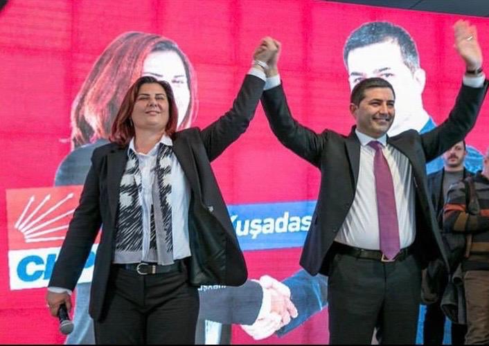 Aydın Büyükşehir Belediye Başkanımız Sayın Özlem Çerçioğlu'na karşı kadın kimliğini kullanarak saldırmak isteyen zihniyetin daima karşısında olacağız.

Başkanımızın vizyonu, Aydın'a kazandırdığı değerler ortadadır. Ne başkanımızı ne de bizi yıldıramayacaksınız.