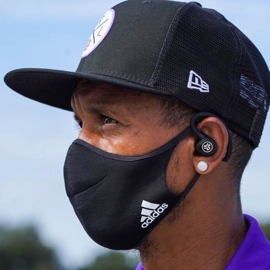 luisnani's tweet image. Traveling to the sound of @JLabAudio! ✈️🎧🙌🏾
#findyourgo #jlabaudio #jlablove