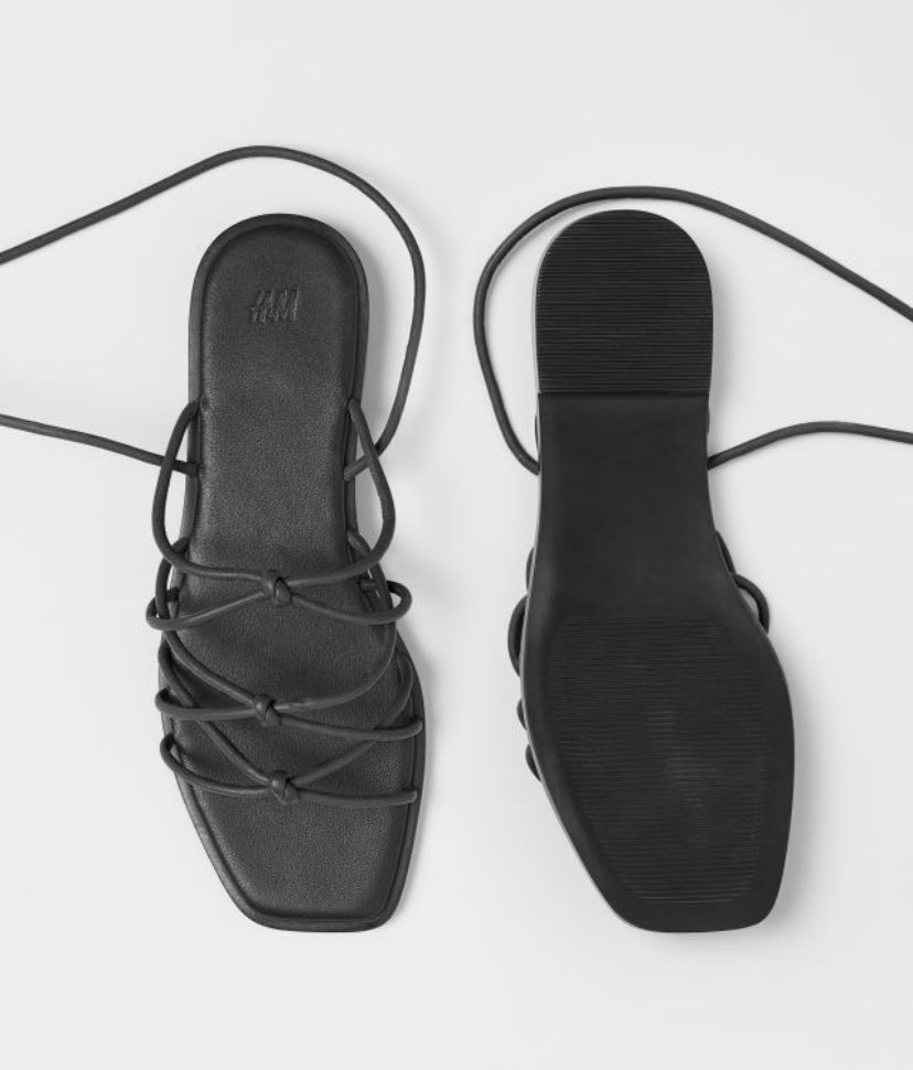 Black sandal Available to OrderSizes:35-42Price- 25,000Description—————Sandals with narrow leather straps, leather insoles and fluted rubber soles.————————————————