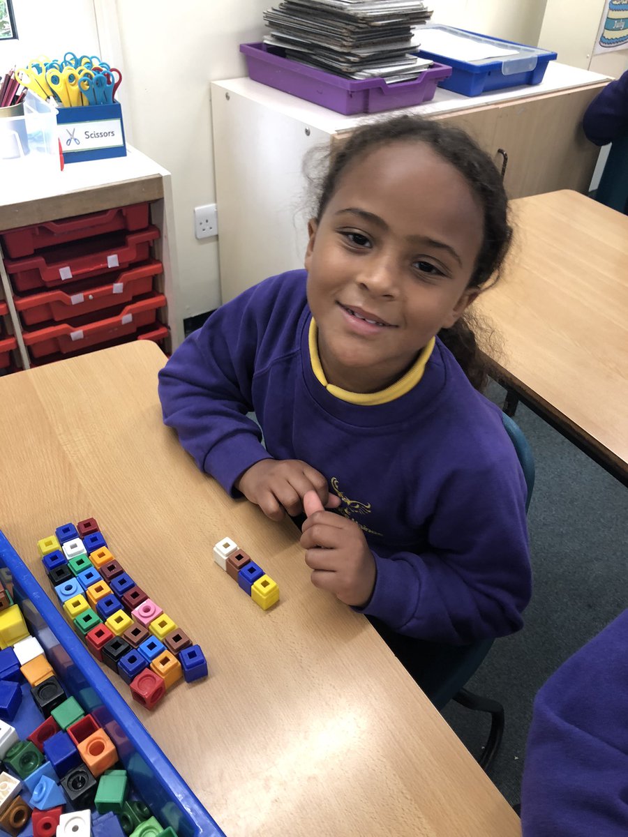 MsAl_Alousi's tweet photo. Today in Maths we explored grouping objects into tens and ones. Team Oak really enjoyed having a chance to explore and use different resources in the classroom to explore numbers. Well done Team Oak, great teamwork! #MathsLHS @HeadLHS @LHS_Watford https://t.co/9PKE5Bl9Va